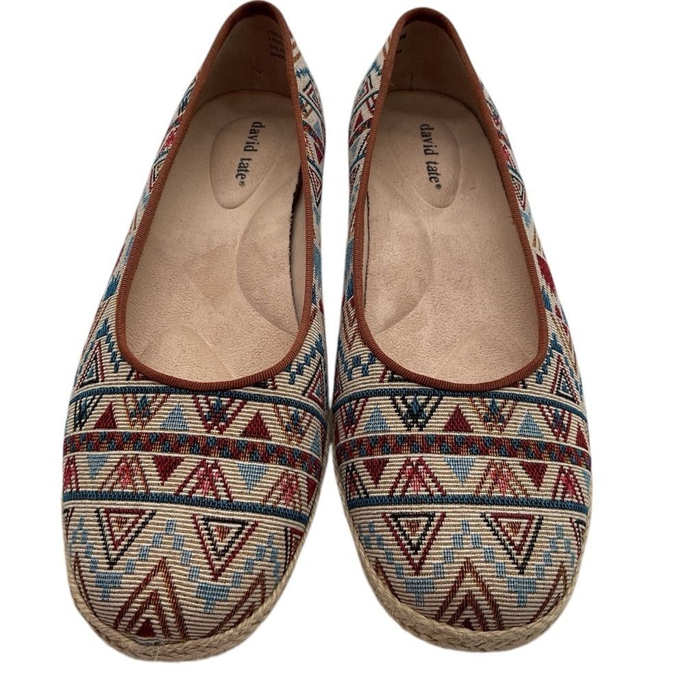 David Tate Sunset Lifestyle Slip-On Flats  size 8.5 Wide Aztec print‎